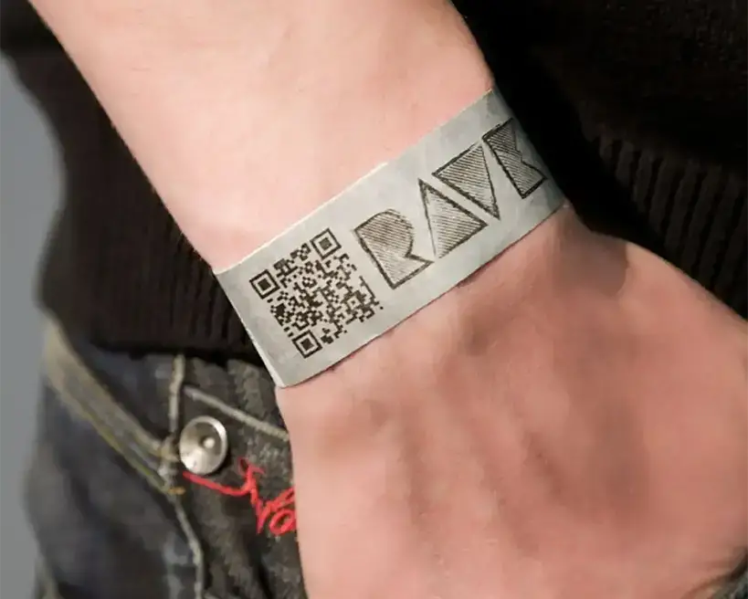 Papirarmbånd med QR-kode eller stregkode