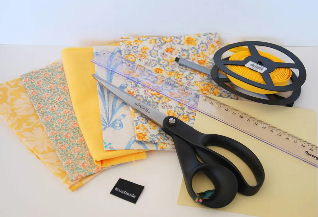 Materialer til DIY guirlande i påskefarver