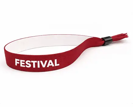 Rødbrune festivalarmbånd
