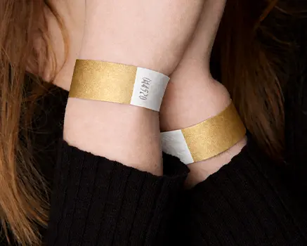 Guld papirarmbånd
