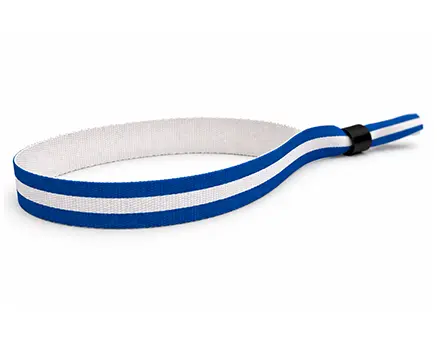 Festivalarmbånd med blå og hvide striber - Finland