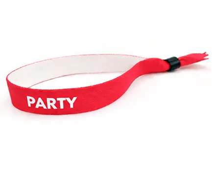 Røde festivalarmbånd